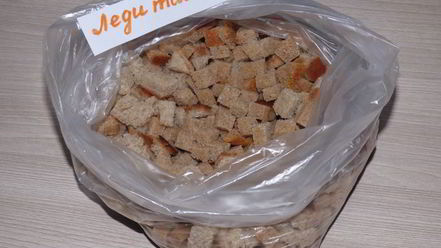 Рецепт сухариков из хлеба с чесноком