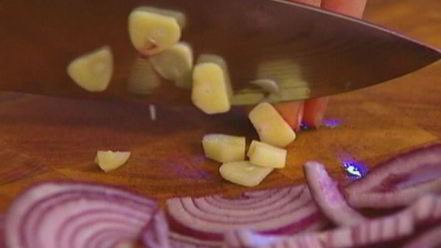 Рецепт сухариков с грибной начинкой, сыром и зеленью