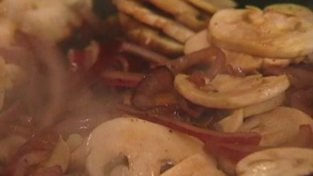 Рецепт сухариков с грибной начинкой, сыром и зеленью