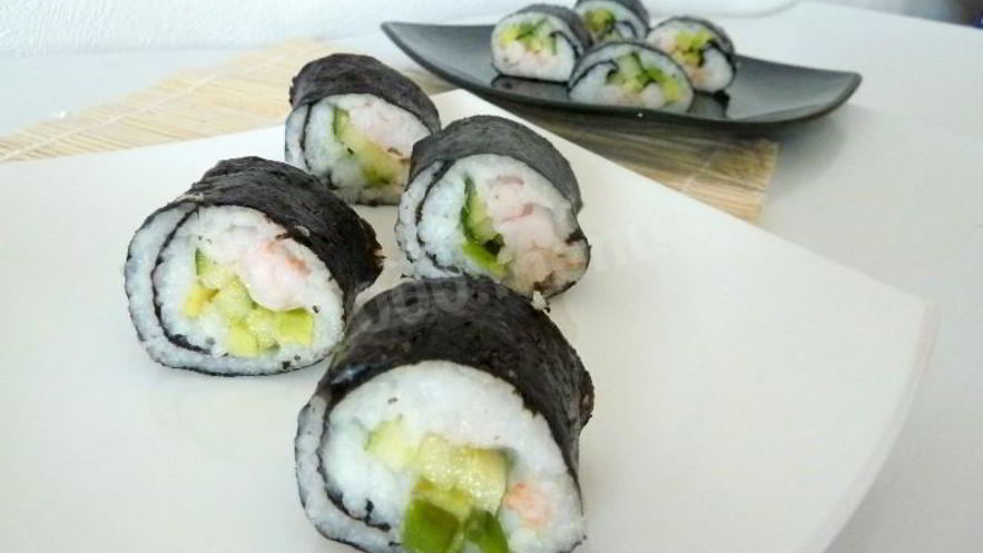 Рецепт домашних суш с креветками