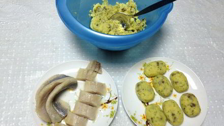 Рецепт суш из селедки и картофеля