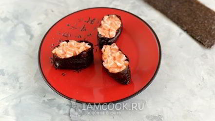 Рецепт суш нигири и гунканы с лососем