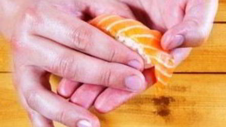 Рецепт суш с лососем