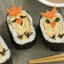 Рецепт Суш с омлетом Цыплята