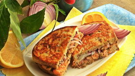 Рецепт горячего сэндвича с лососем