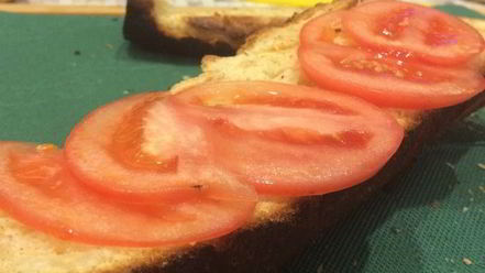 Рецепт хрустящего сэндвича с грушами-гриль и запеченными грибами