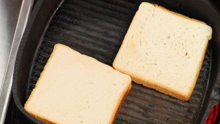 Рецепт клубного сэндвича с куриным филе, яйцом и беконом