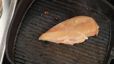 Рецепт клубного сэндвича с куриным филе, яйцом и беконом