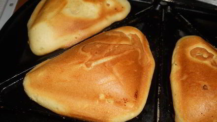 Рецепт сладких коржиков к чаю в сэндвичнице