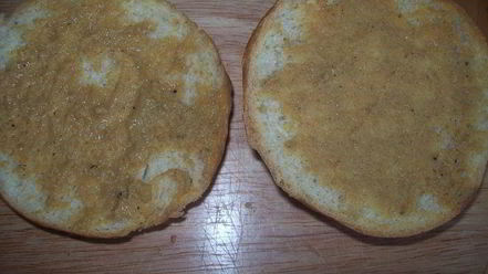 Рецепт сэндвича с курицей, горчицей и перепелиным яйцом