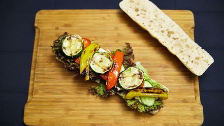 Рецепт сэндвича с курицей и овощами-гриль