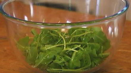 Рецепт сэндвича со стейком, руколой и помидорами