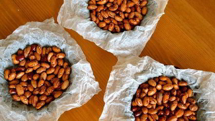 Рецепт шоколадных тарталеток с клубникой