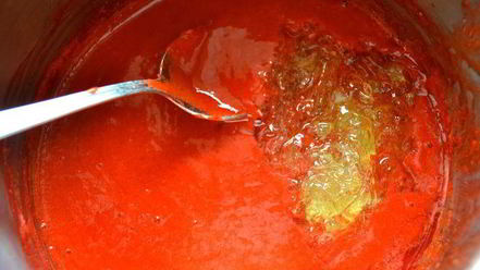 Рецепт шоколадных тарталеток с клубникой