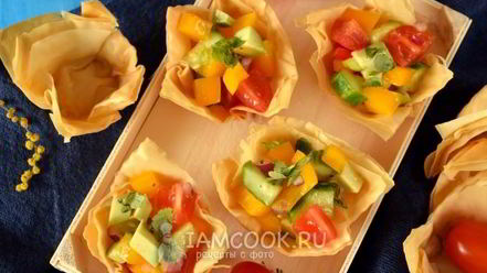 Рецепт тарталеток из теста фило с салатом