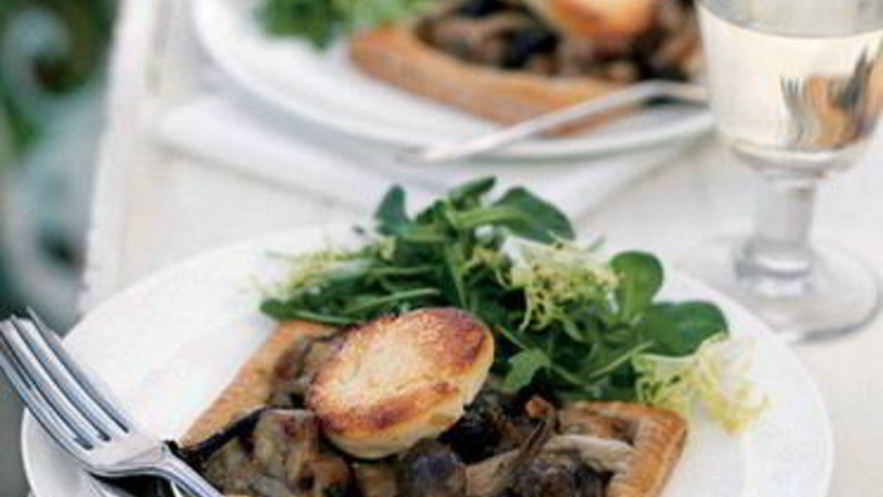 Рецепт тарталеток с грибами, козьим сыром и эстрагоном