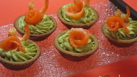 Рецепт тарталеток с кремом из авокадо и семгой