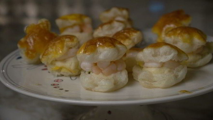 Рецепт тарталеток с креветками и соусом бешамель