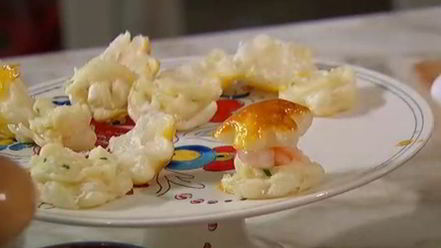 Рецепт тарталеток с креветками и соусом бешамель