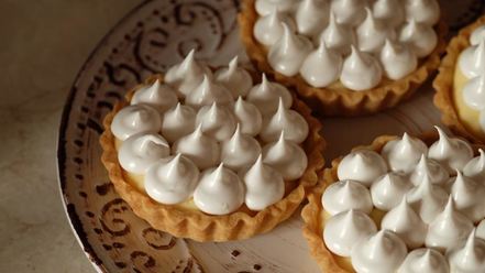 Рецепт тарталеток с лимонно-лаймовым кремом и меренгой