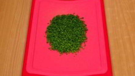 Рецепт тарталеток с печеночным муссом, перепелиными яйцами и помидорами черри