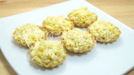 Рецепт тарталеток с пикантным салатом