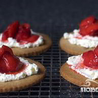 Рецепт Тарталеток с рикоттой и клубникой