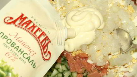 Рецепт тарталеток с салатом из слабосоленой форели и красной икрой