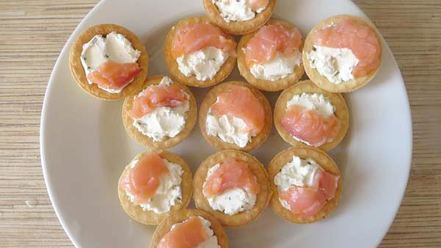 Рецепт тарталеток с творожным сыром и семгой