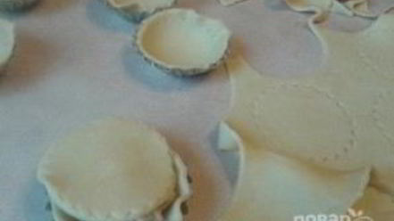 Рецепт закрытых тарталеток с курицей и грибами