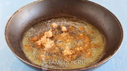 Рецепт бананового тарта-татен на слоеном тесте