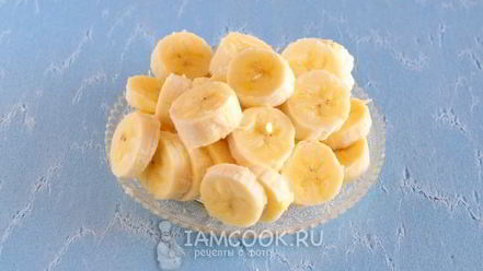 Рецепт бананового тарта-татен на слоеном тесте