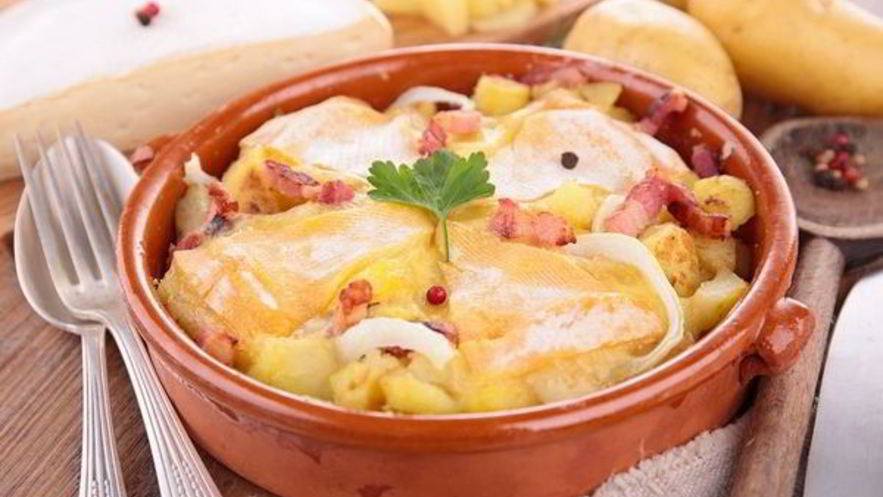 Рецепт картофеля тартифлетт с беконом