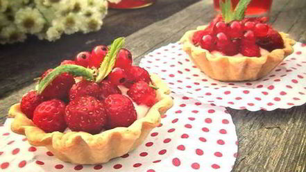 Рецепт клубничного тарта с заварным кремом