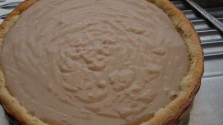 Рецепт миндального тарта с карамелизованными нектаринами