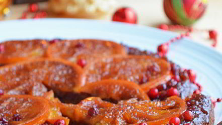 Рецепт пряничного тарта татен с апельсином и брусникой