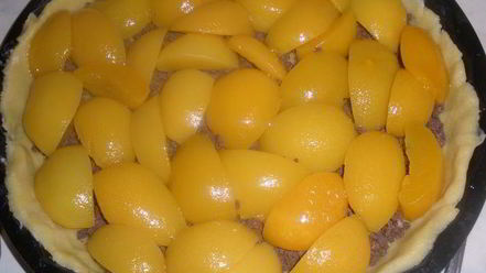 Рецепт шоколадна-персикового тарт