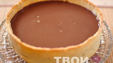 Рецепт шоколадного тарта с карамелью и соленым арахисом
