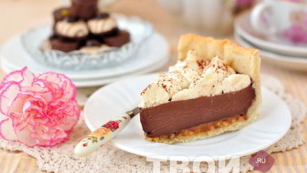 Рецепт шоколадного тарта с карамелью и соленым арахисом