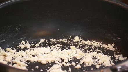 Рецепт сытного тарта с моцареллой и помидорами