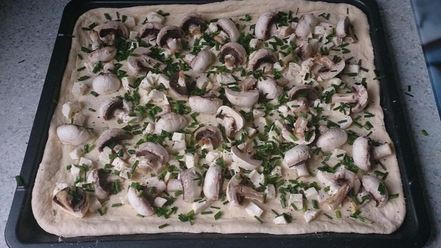 Рецепт тарта фламбе с шампиньонами