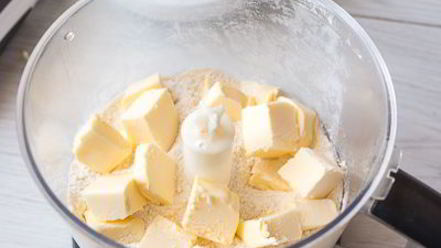 Рецепт тарта с белыми грибами и луком-пореем