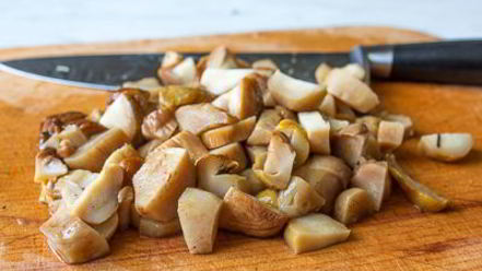 Рецепт тарта с белыми грибами и луком-пореем