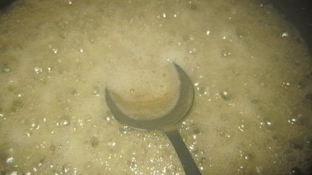 Рецепт тарта с карамелизированными фруктами и творожным пудингом