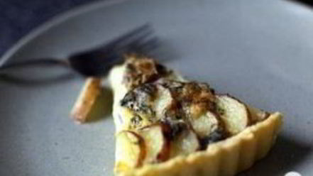 Рецепт тарта с картофелем и голубым сыром