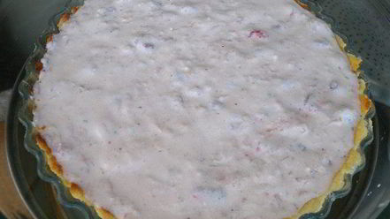 Рецепт тарта с клубникой с розмарином и ежевикой с базиликом двойное удовольствие