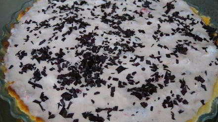 Рецепт тарта с клубникой с розмарином и ежевикой с базиликом двойное удовольствие