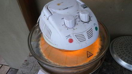 Рецепт тарта с клубникой с розмарином и ежевикой с базиликом двойное удовольствие