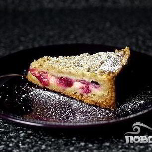 Рецепт Тарта со сливами и лесными орехами