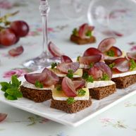 Рецепт Тартинок с виноградом